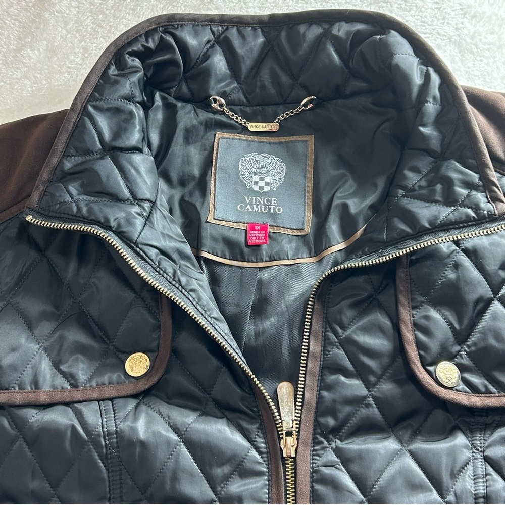Vince Camuto Black Quilted Jacket with Brown Trim and Gold Accents Size 1X - Picture 4 of 14